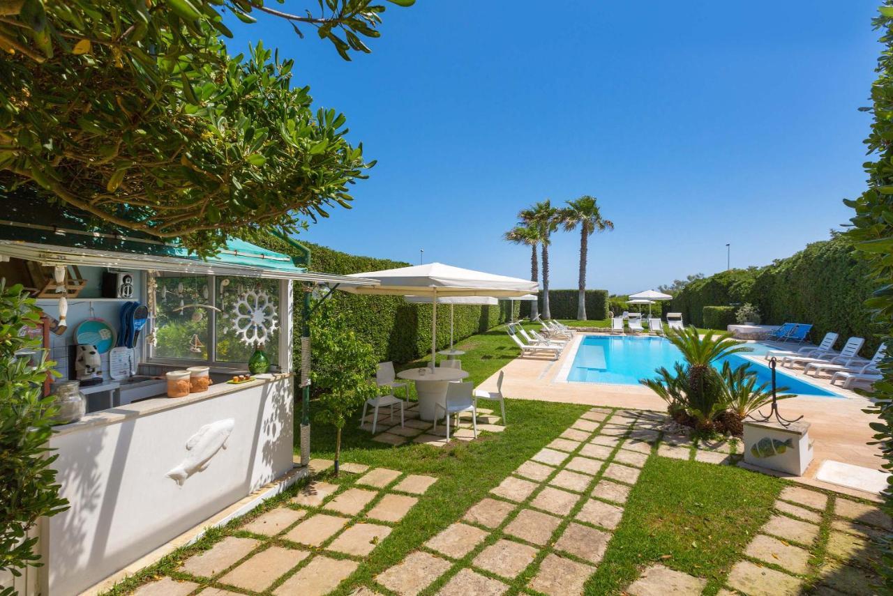 Residence Punta Cassano - In Piscina Sulla Spiaggia Di Sabbia 산포카 외부 사진